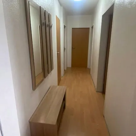 Workers アパート ドゥイスブルグ